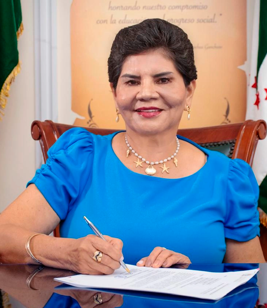 Dra. Blanca Soledad Indacochea Ganchozo, Rectora de la UNESUM